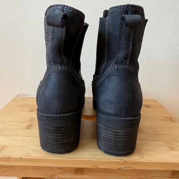 The Perfect Black Fall Waterproof Chelsea Boots - Picture 6 of 9